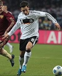 Alman milli takım teknik direktörü joachim löw, mesut'a ilk 11'de şans vermedi. Mesut Ozil Vikipedi