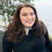 Julia Orsini's Instagram, Twitter & Facebook