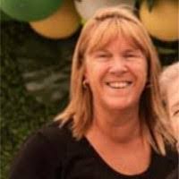 Debbie Dix's Instagram, Twitter & Facebook