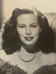 Elaine Baird's Instagram, Twitter & Facebook