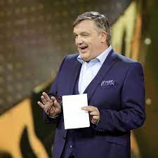 20,993 likes · 25 talking about this. Haper Kerkeling Er Schwarmt Von Michael Bully Herbig Gala De