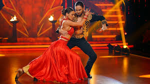 Gil ofarim ist seit seinem gewinn bei der rtl tanzshow let's dance in aller munde. Let S Dance 2017 Gil Ofarim Uberzeugt Mit Seinem Paso Doble Als Tanz Torero