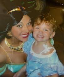 Cindy Hayden's Instagram, Twitter & Facebook