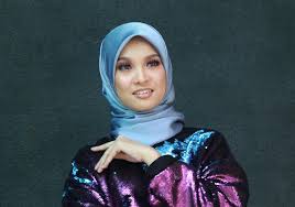 #part2 (seramnya) betul ke artis malaysia join illuminati ? Siapa Kata Artis Wanita Hanya Perlu Jual Wajah Kenali 10 Selebriti Beauty With Brain Malaysia Figura Mstar
