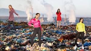 Giyim Endüstrisinde İsraf Olan Kıyafetlere Ne Oluyor?