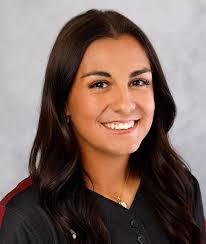 Jessica Carreon's Instagram, Twitter & Facebook