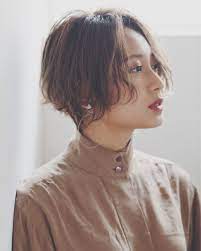ショートボブ シアカラー ミルクティーベージュ 傷まないブリーチ ブリーチサプリ ショート パーマ ショート ヘアアレンジ パーマ