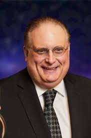 Mark Marek's Instagram, Twitter & Facebook