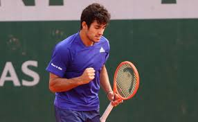 Si bien christian garín indicó que jugaría en la plataforma twitch, no hubo registro sobre si el tenista hizo o no la transmisión, puesto que jamás compartió un link para visualizar su transmisión. Cristian Garin Vs Marcos Giron Resultado Momentos Y Jugadas Por La Tercera Ronda De Roland Garros 202