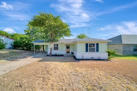 The median listing price in copperas cove is $160,000, which is 39% less than the texas median listing price of $265,000. 302 Sherman Ave Copperas Cove Tx 76522 House For Rent In Copperas Cove Tx Apartments Com