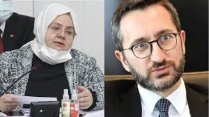 Yeniden ibadete başlanacak ayasofya'da imamın kim olacağı merak ediliyordu. Mehmet Boynukalin Kadinin Adini Silerek Kutlama Yapti