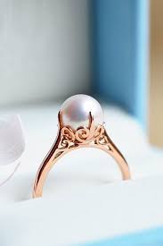 30 Pearl Engagement Rings For A Beautiful Romantic Look Pearl Engagement Ring Rose Gold Engagement Ring Vintage Pearl Engagement Ring Vintage