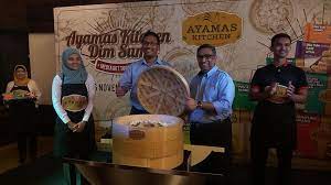 Qsr trading sdn bhd, qsr trading sdn.bhd formerly known as kfc marketing sdn.bhd.are the major player in malaysia's retail halal foodindustry.â qsrt is the marketing and distribution arm of qsrbrands (m) holdings sdn.bhd. Malaysianews Tv Qsr Trading Sdn Bhd Qsrt Facebook
