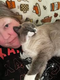 I can't get anything done today 🙄🤷🏼‍♀️🤣💗