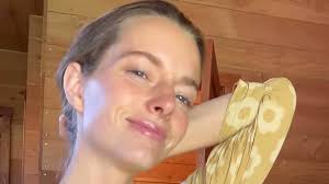 Ballerina Farm 'trad wife' influencer Hannah Neeleman SLAMS controversial  article as an 'attack'