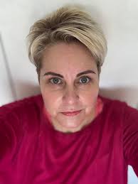 Hey there! 🙋🏼‍♀️ My name is Charlene and I'm from beautiful Nova Scotia,  Canada eh! 🇨🇦 (Pictures taken with my cell phone, so not the best quality)