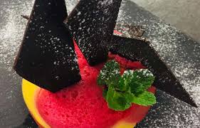 Pignolata messinese dessert allettante dall'esclusiva elaborazione, di seguito la procedura per creare una splendida tipicità nostrana: I Dolci Tipici Di Modena