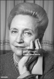 210 Margaret Oliver Photos & High Res Pictures