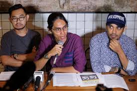 Film yang dibintangi oleh julie estelle, tio pakusadewo, widyawati. Sutradara Surat Dari Praha Klarifikasi Tuduhan Plagiat