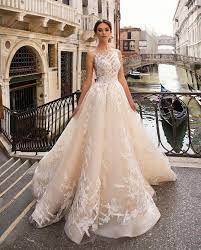 Gjithqka Per Femrat On Instagram Omggg 1 6 Dresses U P Inspiration For You Top Wedding Dresses Wedding Dresses Wedding Dress Trends