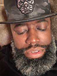 Hi! I'm new here. I'm an educator who wants to learn about Podcasting from  the people who are already producing content so I can teach others the best  practices for podcasting. |