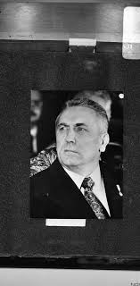 Gierek's son adam as saying his father had died of. File Poolse Leider Edward Gierek Bestanddeelnr 930 9675 Jpg Wikimedia Commons