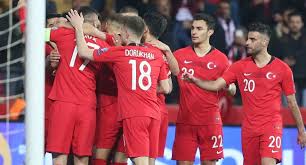 Kariyerini avrupa'da sürdürmek istediği bilinen 26 yaşındaki orta sahanın, euro 2020'nin ardından i̇spanyol ekibine imza atması bekleniyor. Dorukhan Benim Icin Ozel Bir Macti Trt Spor Turkiye Nin Guncel Spor Haber Kaynagi