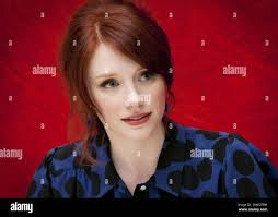 Daughter of ron howard hi-res stock photography and images