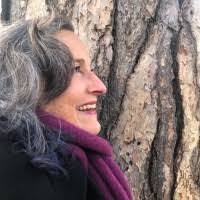 Lisa Garlock's Instagram, Twitter & Facebook