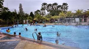 Tjiu palace samarinda menjadi objek wisata yang banyak dikunjungi oleh wisatawan dari luar dan dalam. Tjiu Palace Samarinda Tjiu Palace Samarinda 9 March At 19 38 Samarinda Stadion Utama Palaran 12 Km Juanita Coulson