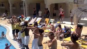Danse Des Anim Piscine Centrale Dar Jerba Juillet 2013 Youtube