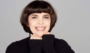 Песни мирей матье записаны на 11 самых популярных языках мира, общее количество записей превышает 1200. Mirej Mate Biografiya Foto Lichnaya Zhizn Muzh I Deti Rost I Ves Slushat Pesni Onlajn 2021 Uznaj Vsyo