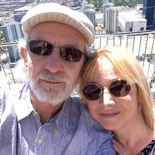 Has anyone used a company or tradesperson recently for new composite front  door who they could recommend? Thanks 😊