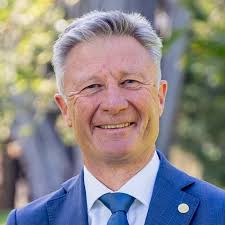 Martin Honey Ray White