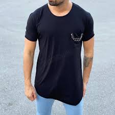 Erkek Uzun Zincir Detayli Siyah T Shirt Modellerini En Ucuz Fiyatlariyla Kapida Odeme Veya Taksit Ile Modayitikla Dan Satin Alabi Siyah Tisort Tisort Modelleri