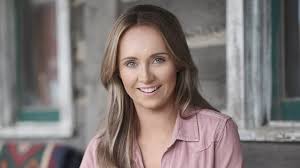 Is Amy Fleming Pregnant In Heartland Season 17? Who Could Be The Baby  Daddy? - Youtube