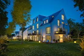 Kaufen von einem haus ist eine ideale lösung für alle, die einen sicheren job, genug einkommen und einen wunsch haben, lange am gleichen ort zu leben. Eigentumswohnungen Solln Bayerische Landessiedlung Gmbh