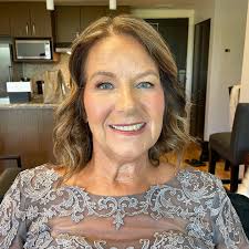 Alexandra 🏳️‍🌈 “Victoria/Vancouver” Makeup Artist