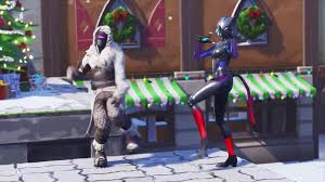 Instead of offering a linear progression from level 1 to level 100, the new battle pass lets you pick and choose which rewards you want to earn in whichever order you want to earn them. Fortnite Season 7 Battle Pass Trailer Leaked Early Planes Weapon Vehicle Skins More Fortnite News
