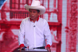 En la mesa, resaltaron su esposa lilia paredes y sus hijos arnold y alondra. Jose Castillo De Peru Libre Participa Del Debate Candidatos Presidenciales Galeria Fotografica Agencia Peruana De Noticias Andina
