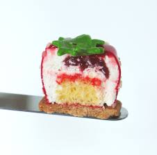 Fraises En Trompe L Oeil Recette Mignardises Olivia Patisse X Pixcake Recette Mignardise Mignardises Dessert Alimentation