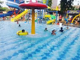 Berenang di kolam renang dapat menjadi aktivitas yang lumayan asik dalam mengisi waktu libur. 11 Kolam Renang Di Bekasi Yang Bagus Dan Murah Untuk Liburan Bersama Keluarga