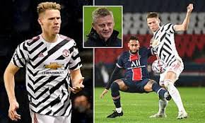 Join the discussion or compare with others! Scott Mctominay Could Only See Out Of One Eye During First Half Of Manchester United S Win Over Psg Daily Mail Online