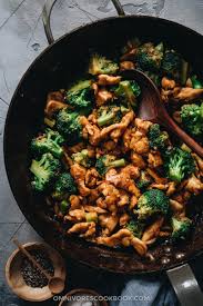 Strain the pasta and broccoli in a colander, and run cold water over to prevent the broccoli from over cooking. Chicken And Broccoli Chinese Takeout Style Omnivore S Cookbook