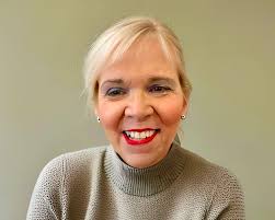 Jazz Singer Volora Howell interviews playing songs from her CD