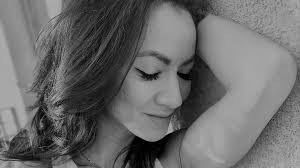 Diana Chi's Instagram, Twitter & Facebook