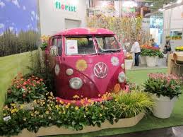 Pin By Gute Seele On T1 T2 Vw Flower Old Classic Cars Flower Power