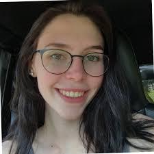 Daphne Sills's Instagram, Twitter & Facebook