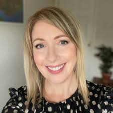 Lisa McAleer (@LisaMcA)