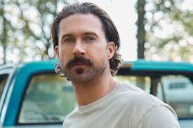 Riley Green Says He Misses Being a Regular Guy